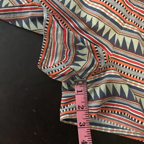 Patagonia Women's Barely Baggies Shorts in Belay Stripe: Desert Sage - Size Med - Picture 9 of 11